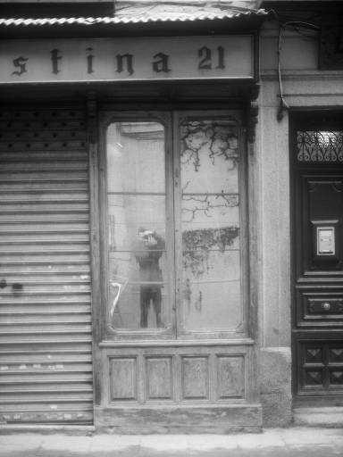 [thumbnail of Picture 18]