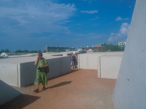 Image0371.web.jpg